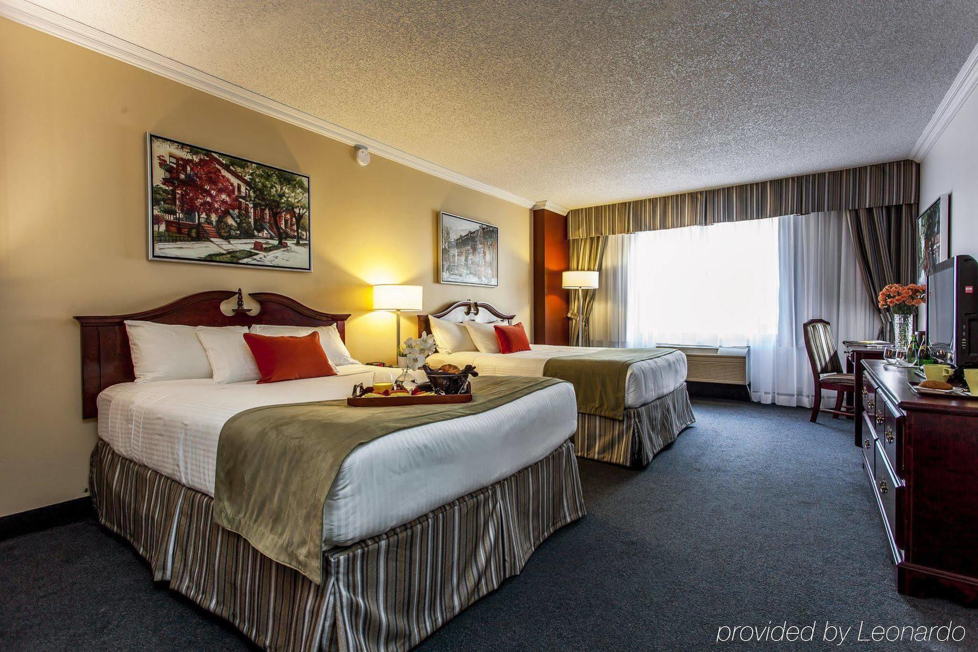 Le Nouvel 4* Montreal