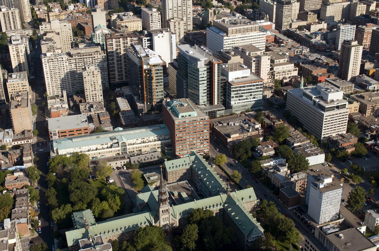 Hotel The Grey Nuns By Concordia Montreal