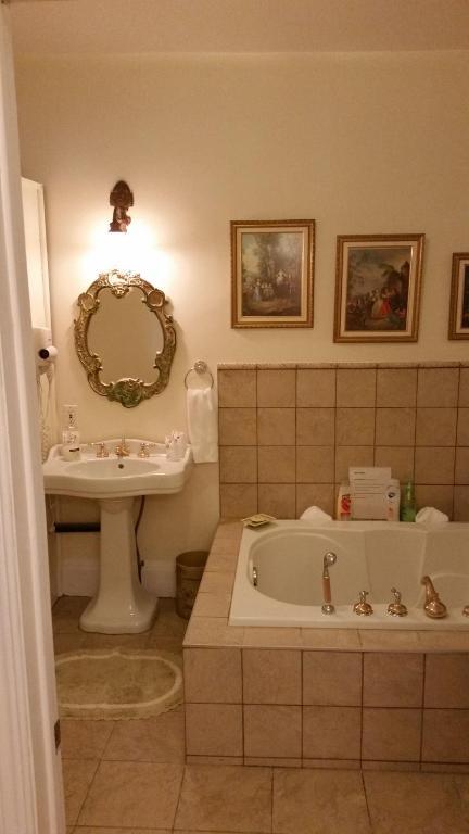 Jade Blue Bed & Breakfast