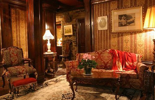 Hotel Pierre Du Calvet 4*