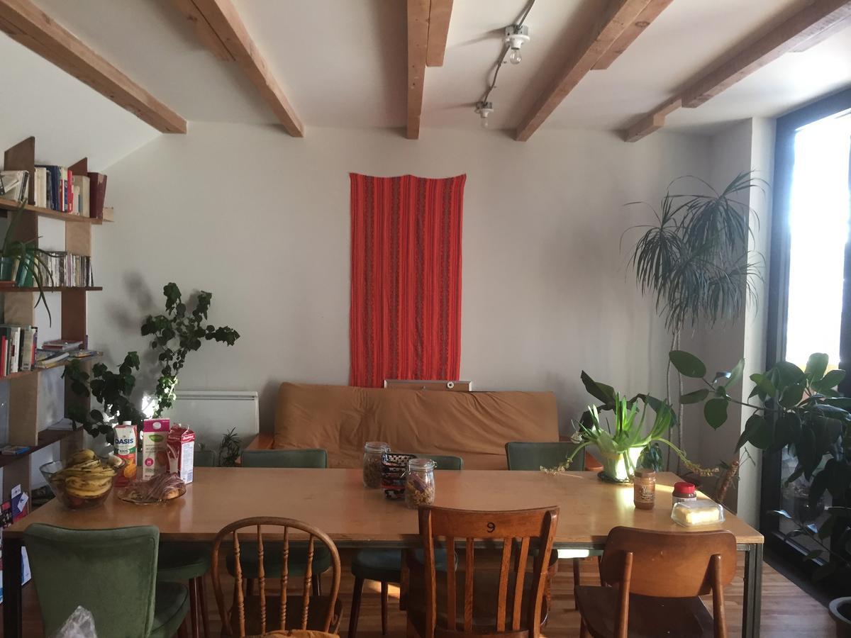 Hostel Chez Jean *