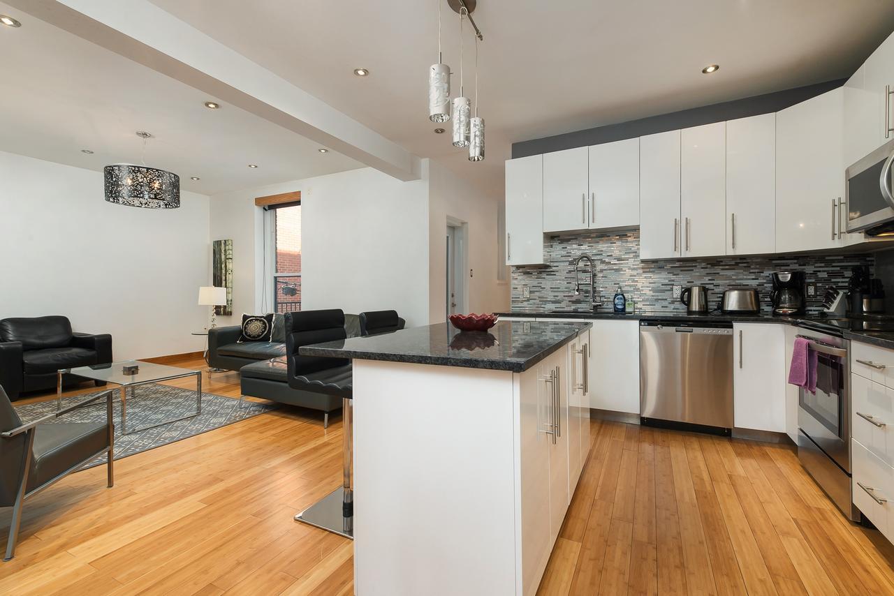 Amazing 3br On Le Plateau Mont-royal Apartment