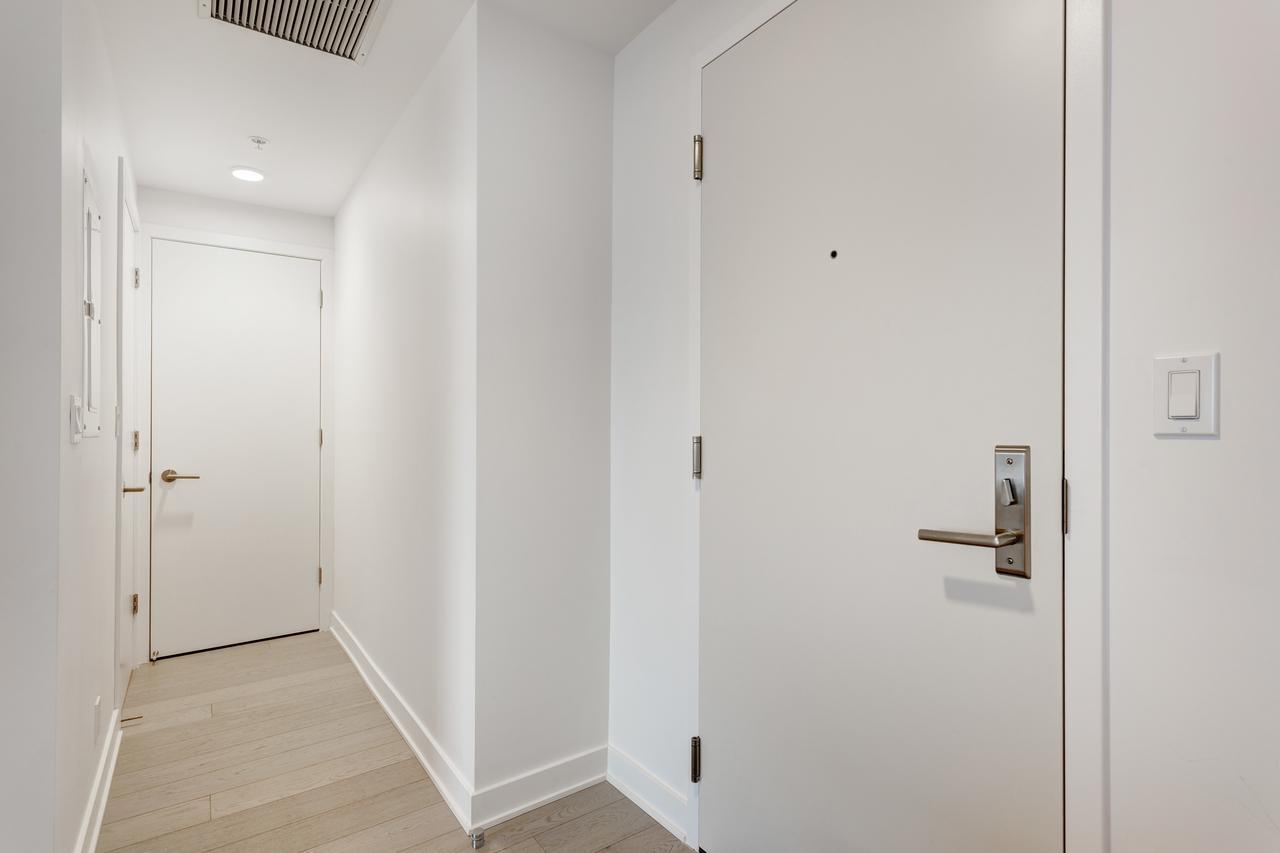 Bell Centre By Hometrotting Apartment