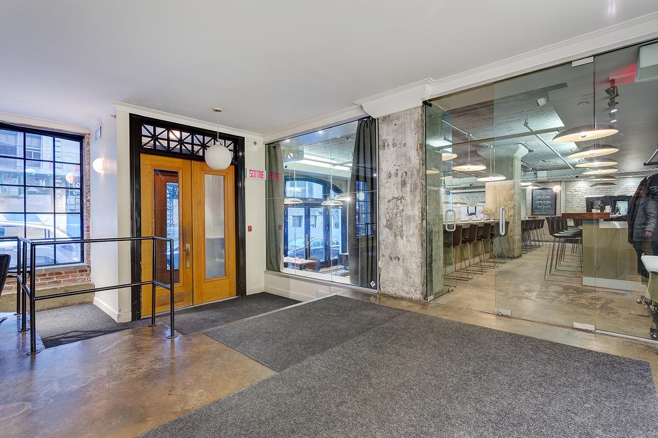 Spacious Loft Next To Square Victoria Apartment Montreal