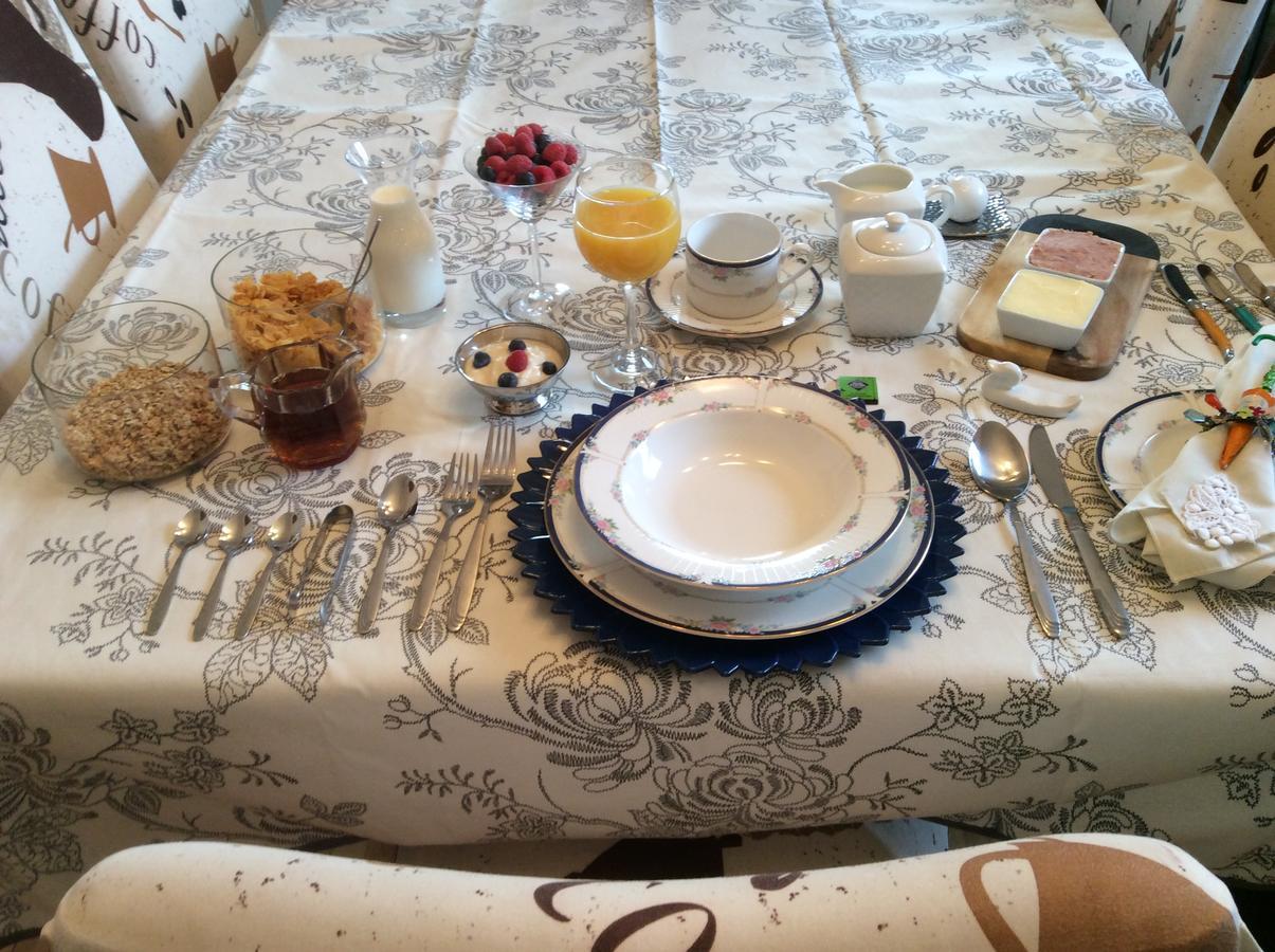 Le Des Rapides Bed & Breakfast *
