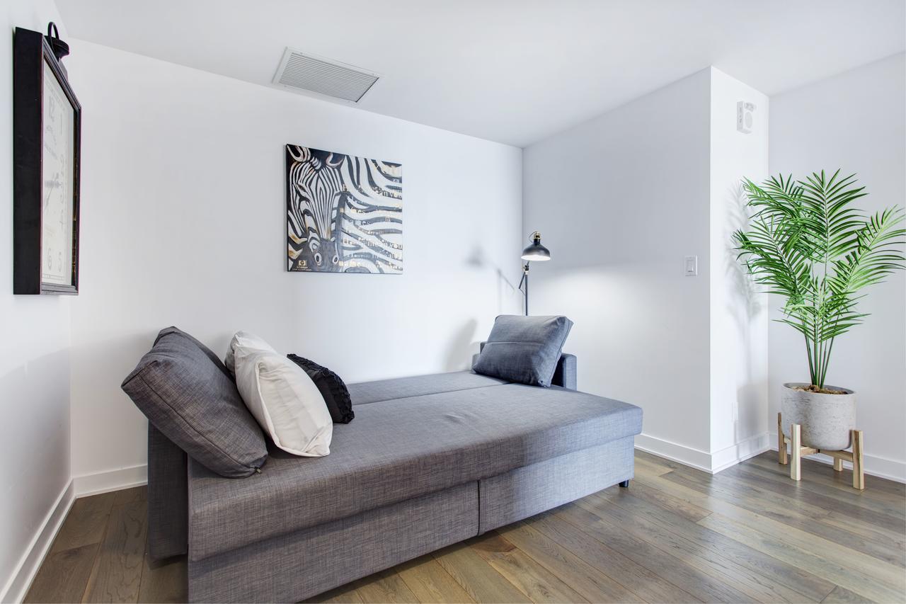 Bell Centre By Hometrotting Apartment Montreal