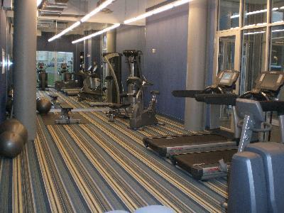 Aloft Airport Hotel 3*