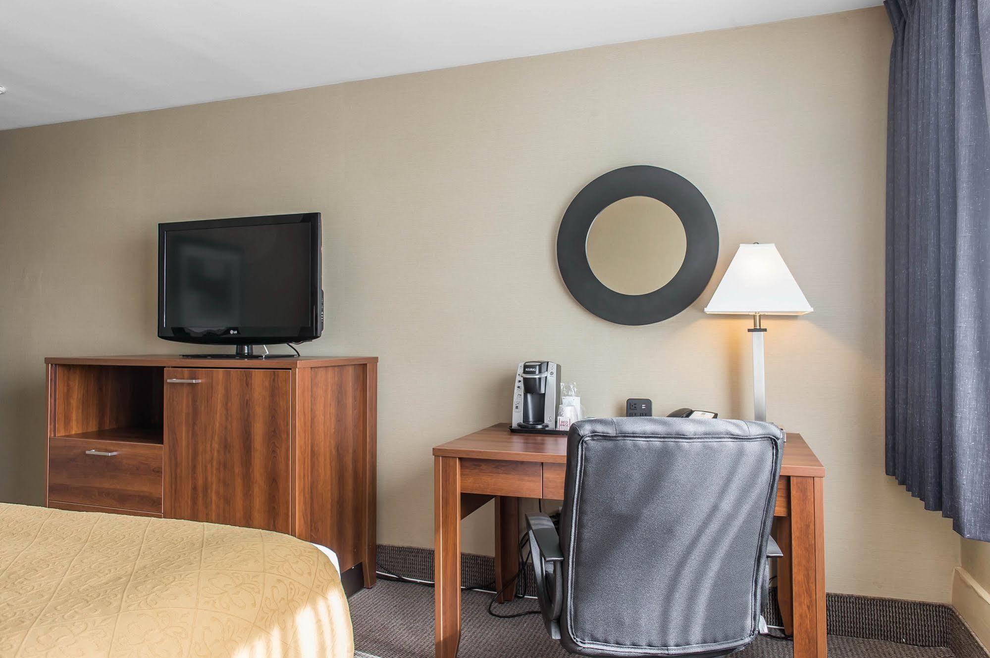 Ramada Plaza By Wyndham Hotel Montreal