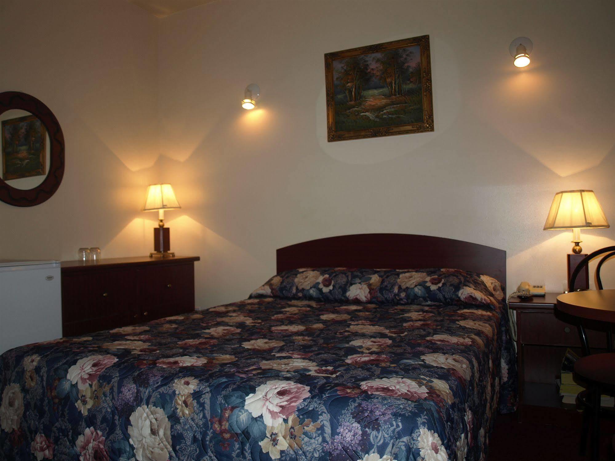 Inn Quality Centre-ville 3*