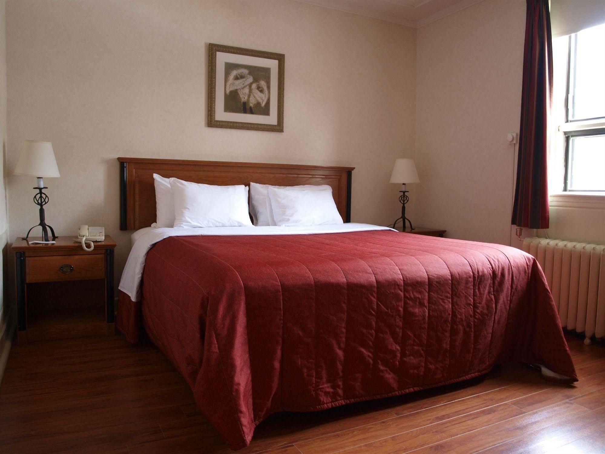 Hotel St-denis