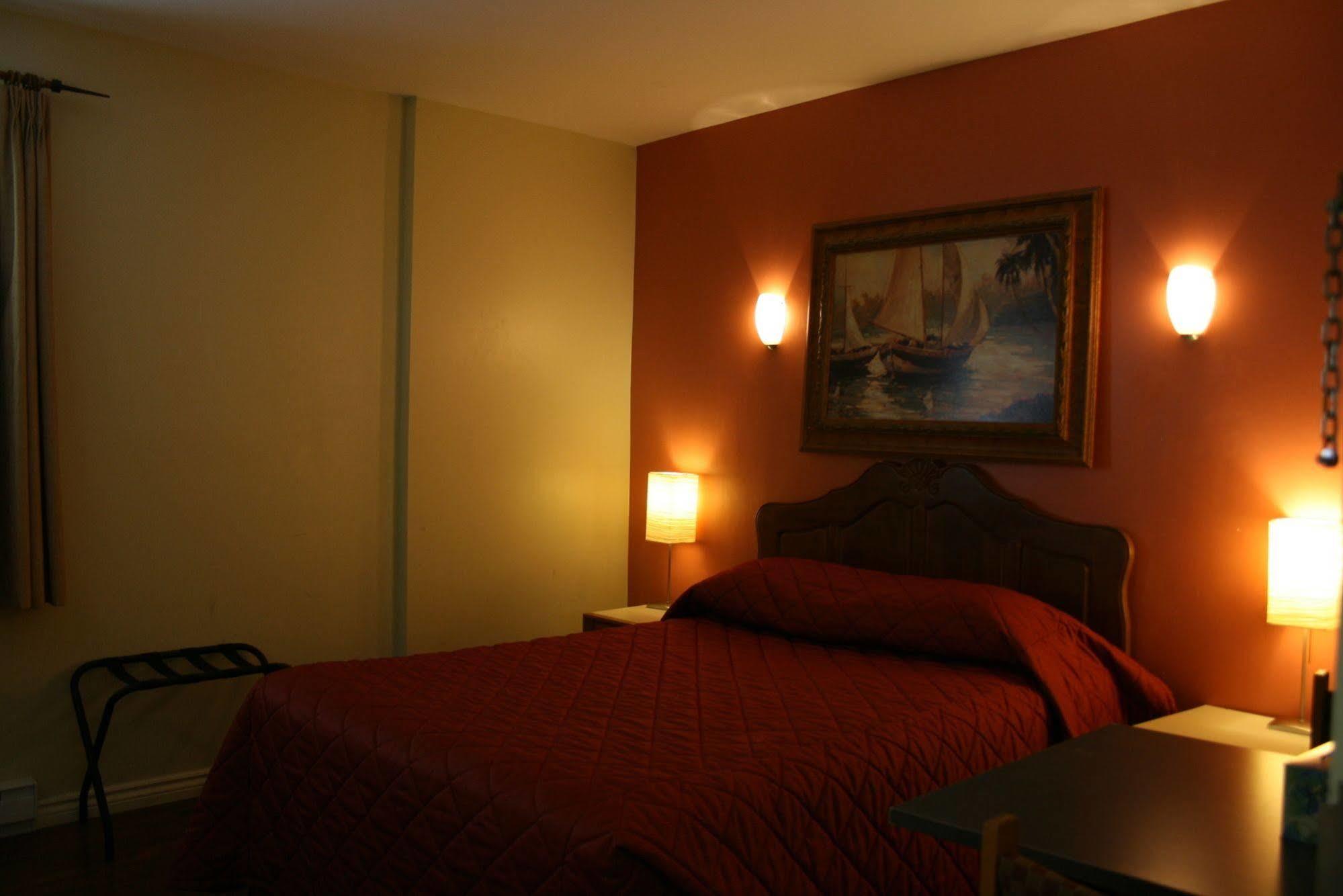 Hotel Saint-andre 2*