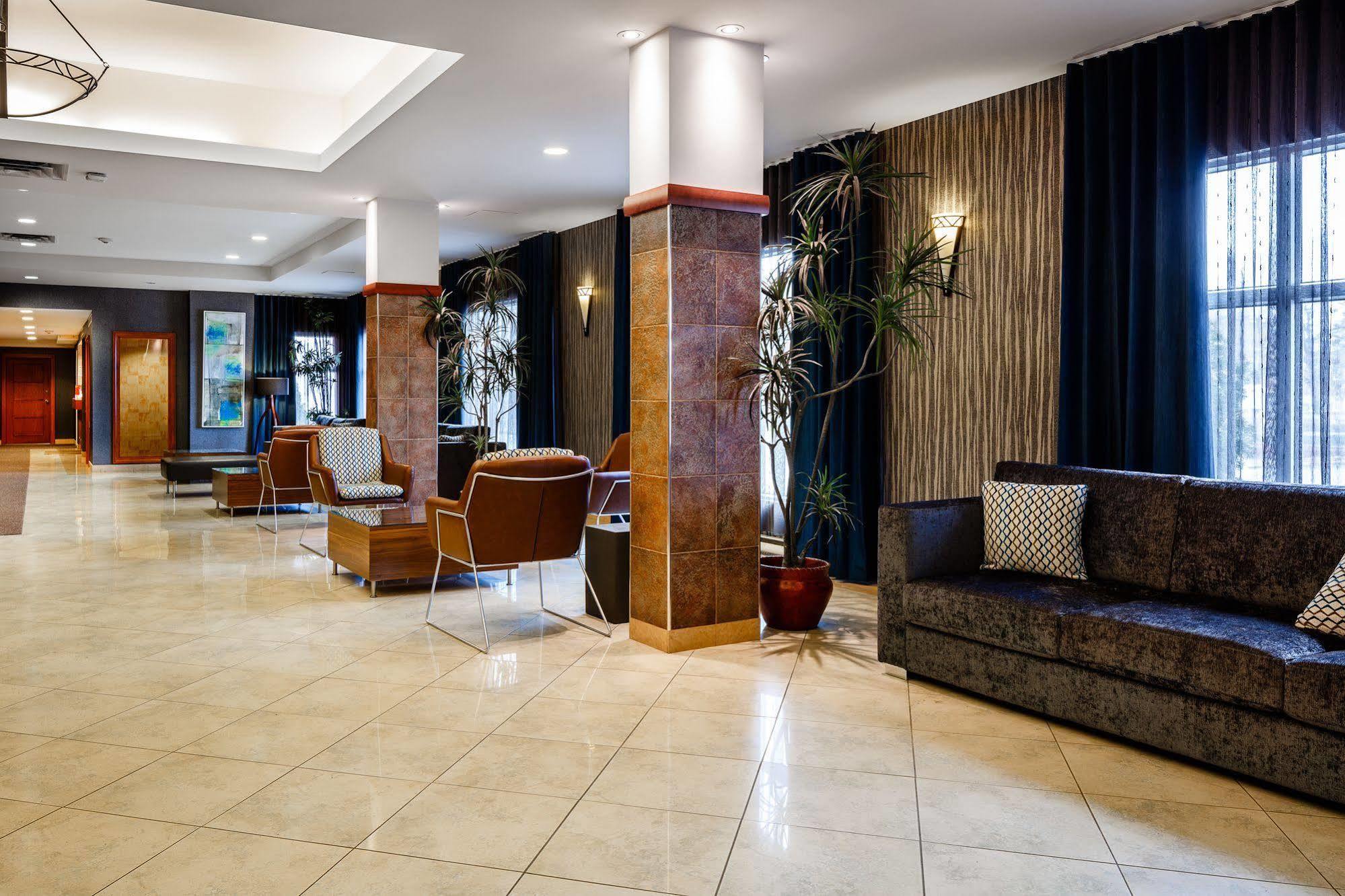 Royal Versailles Hotel 3*