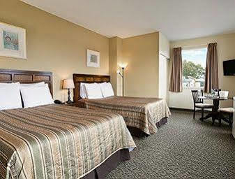 Hotel Days By Wyndham East Montreal