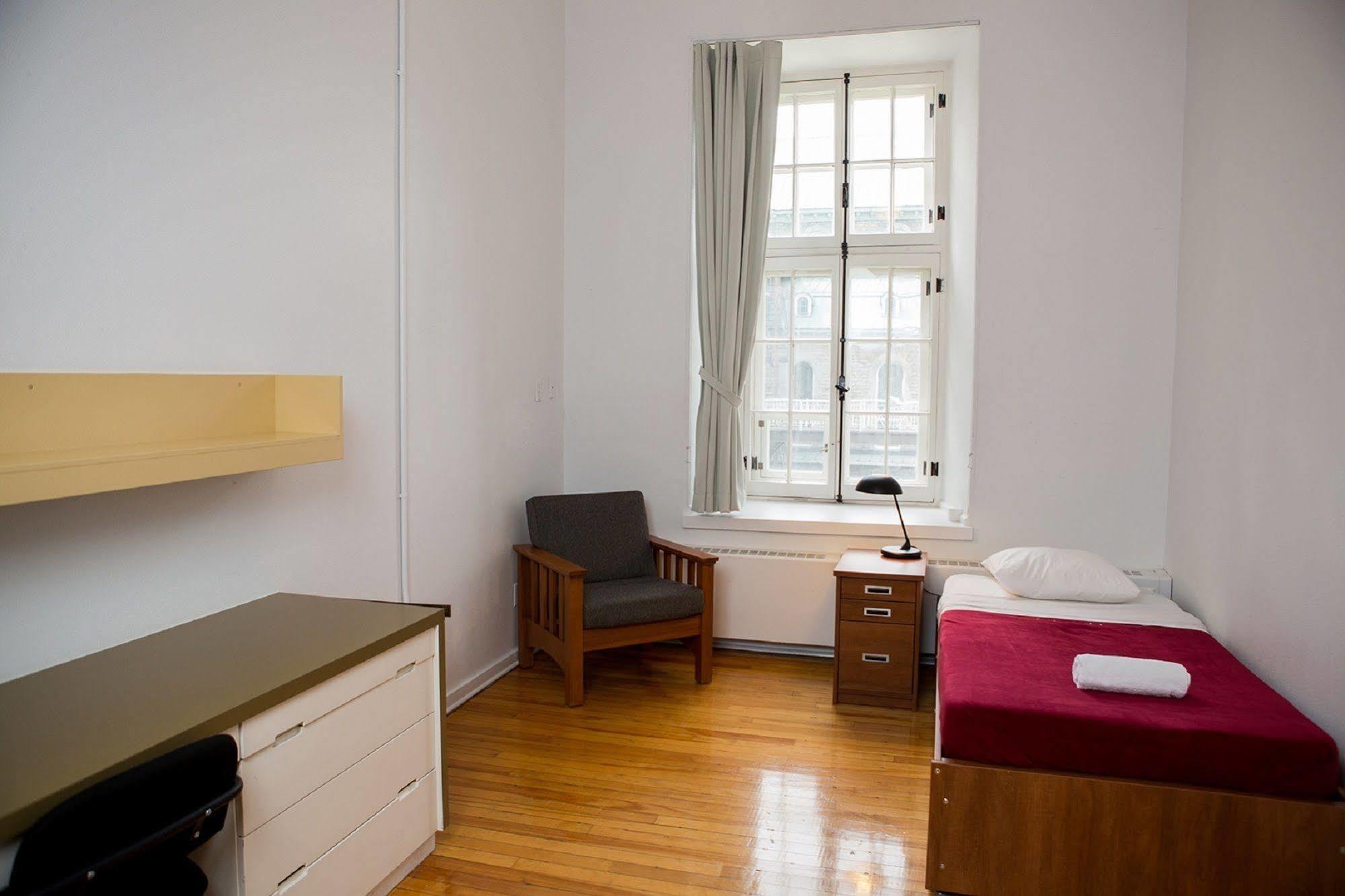 Hotel The Grey Nuns By Concordia 3*