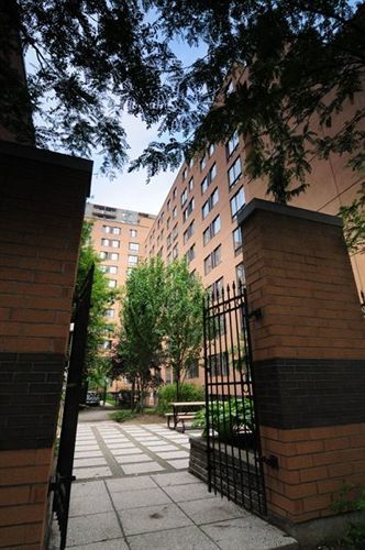 Aparthotel Residences Uqam Est