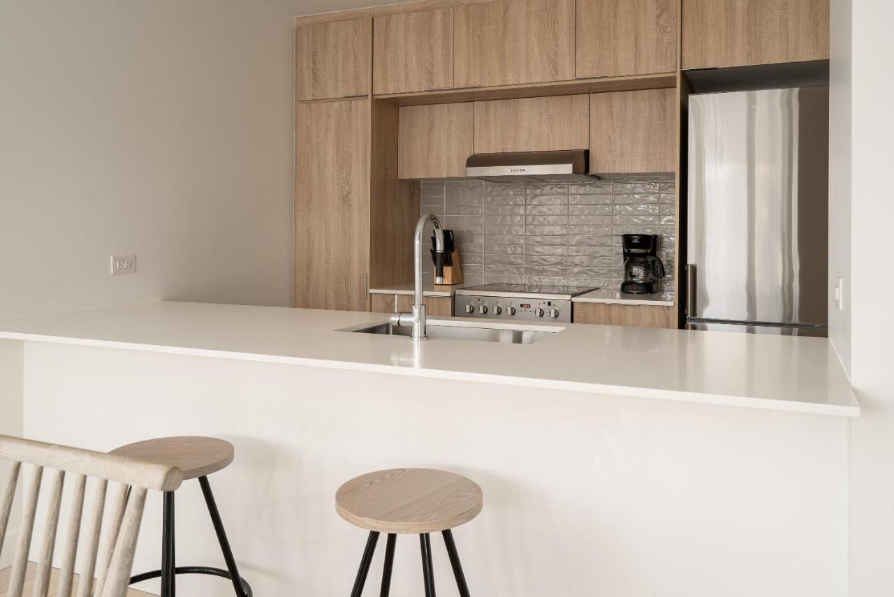 Bright Griffintown Suites By Sonder