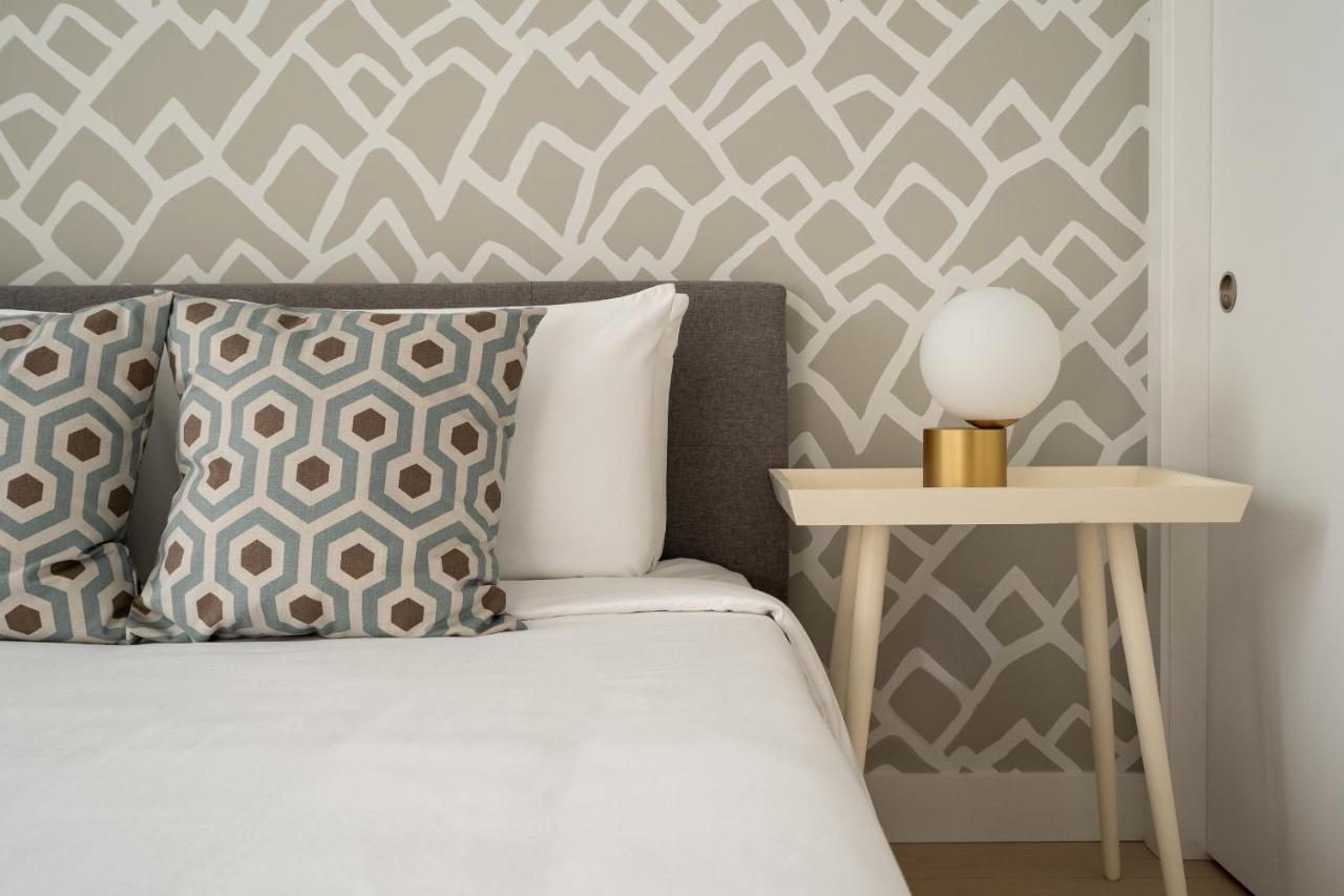 Bright Griffintown Suites By Sonder