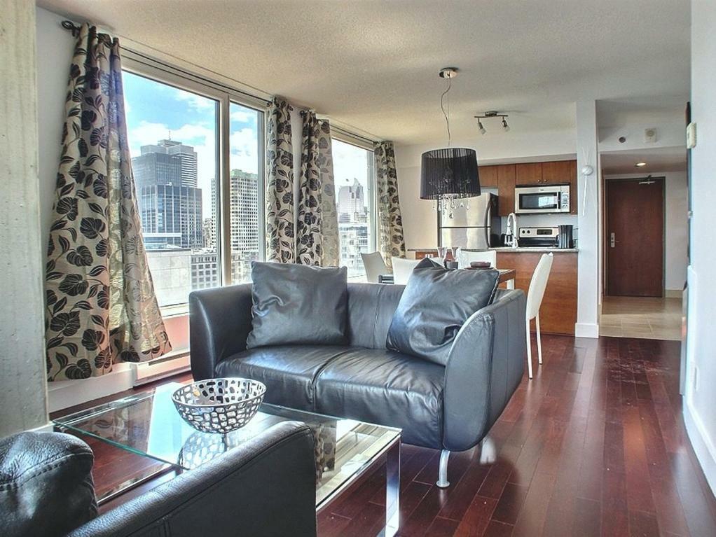 888 Rue Saint-francois-xavier 1502