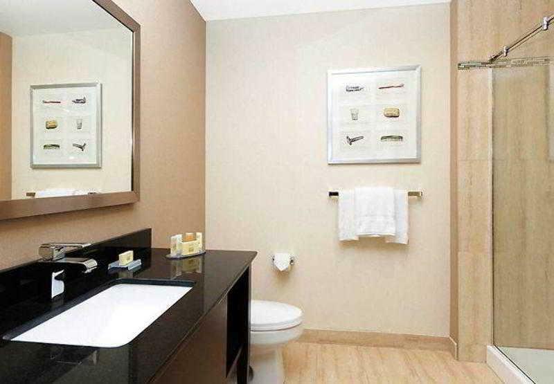 Hotel Courtyard Par Marriott Centre-ville 4*