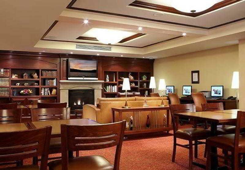 By Marriott Downtown Montreal