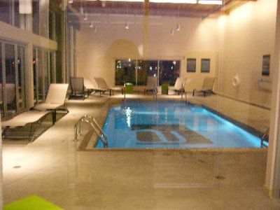 Hotel Aloft Airport 3*