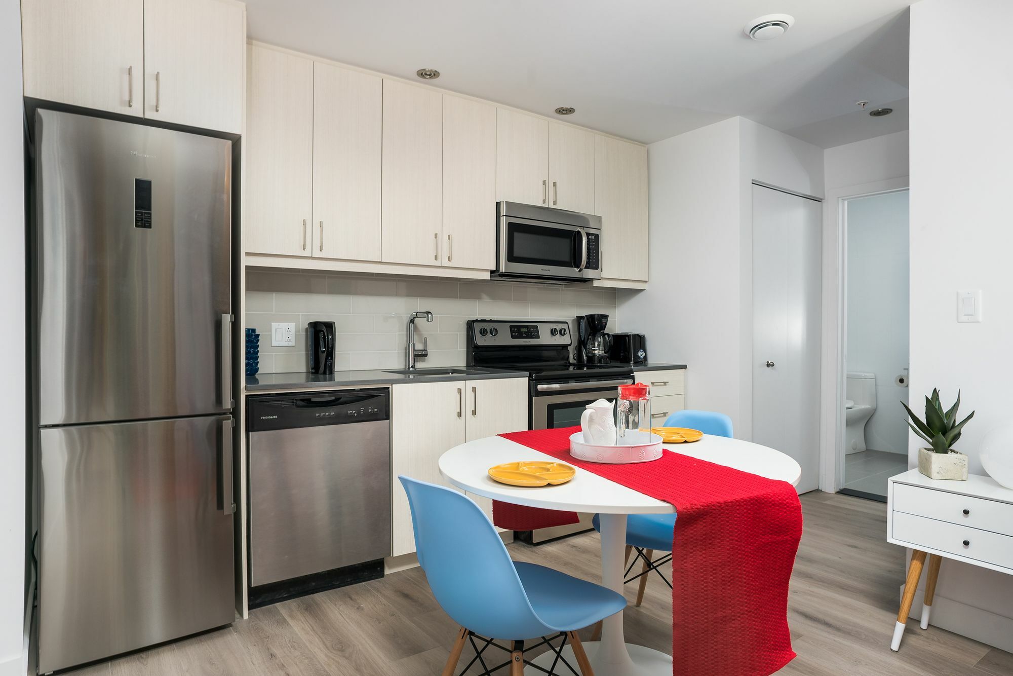 Bold 2br In Old By Sonder Apartment *