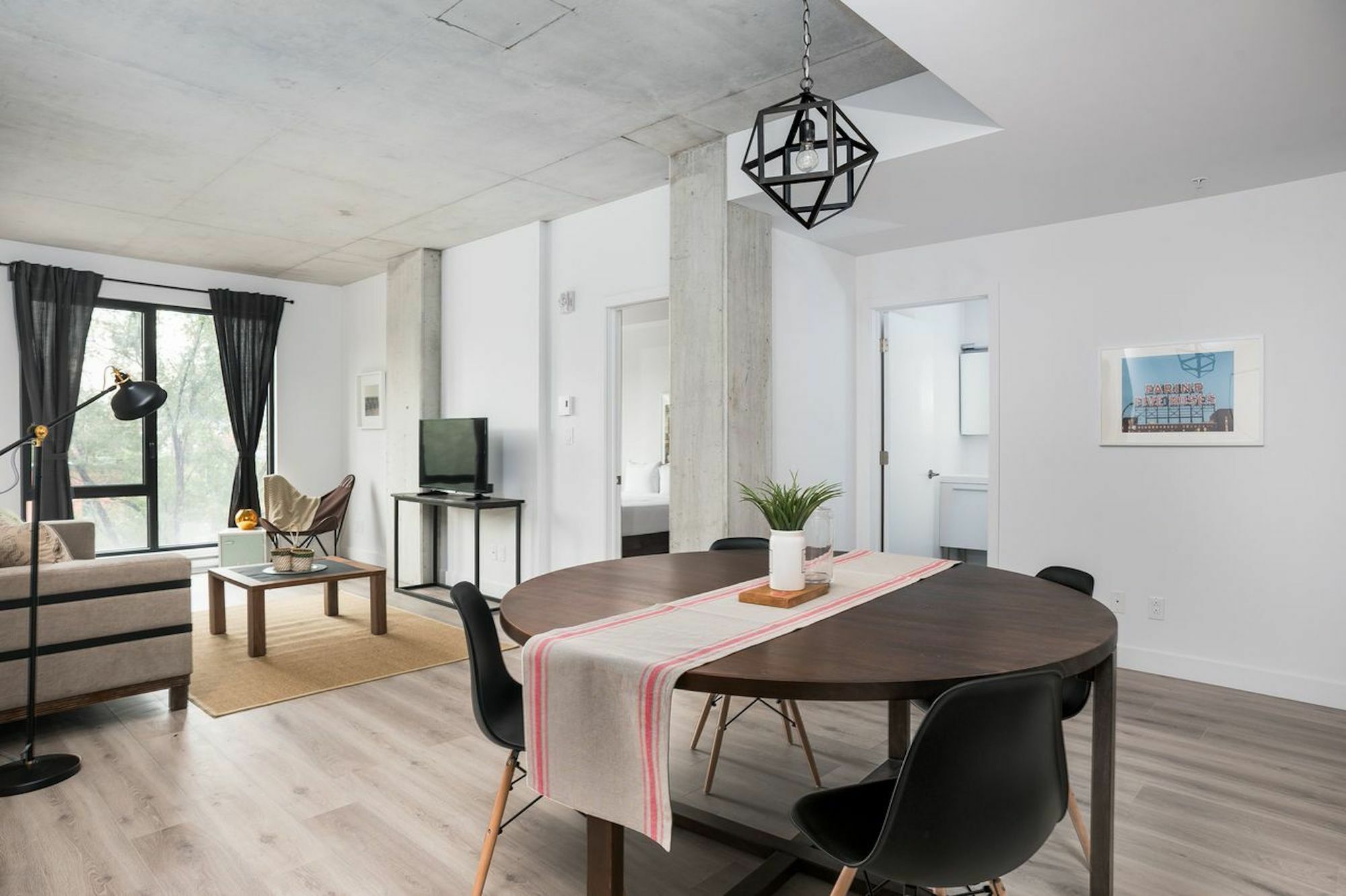 Vibrant 2br In Old By Sonder *