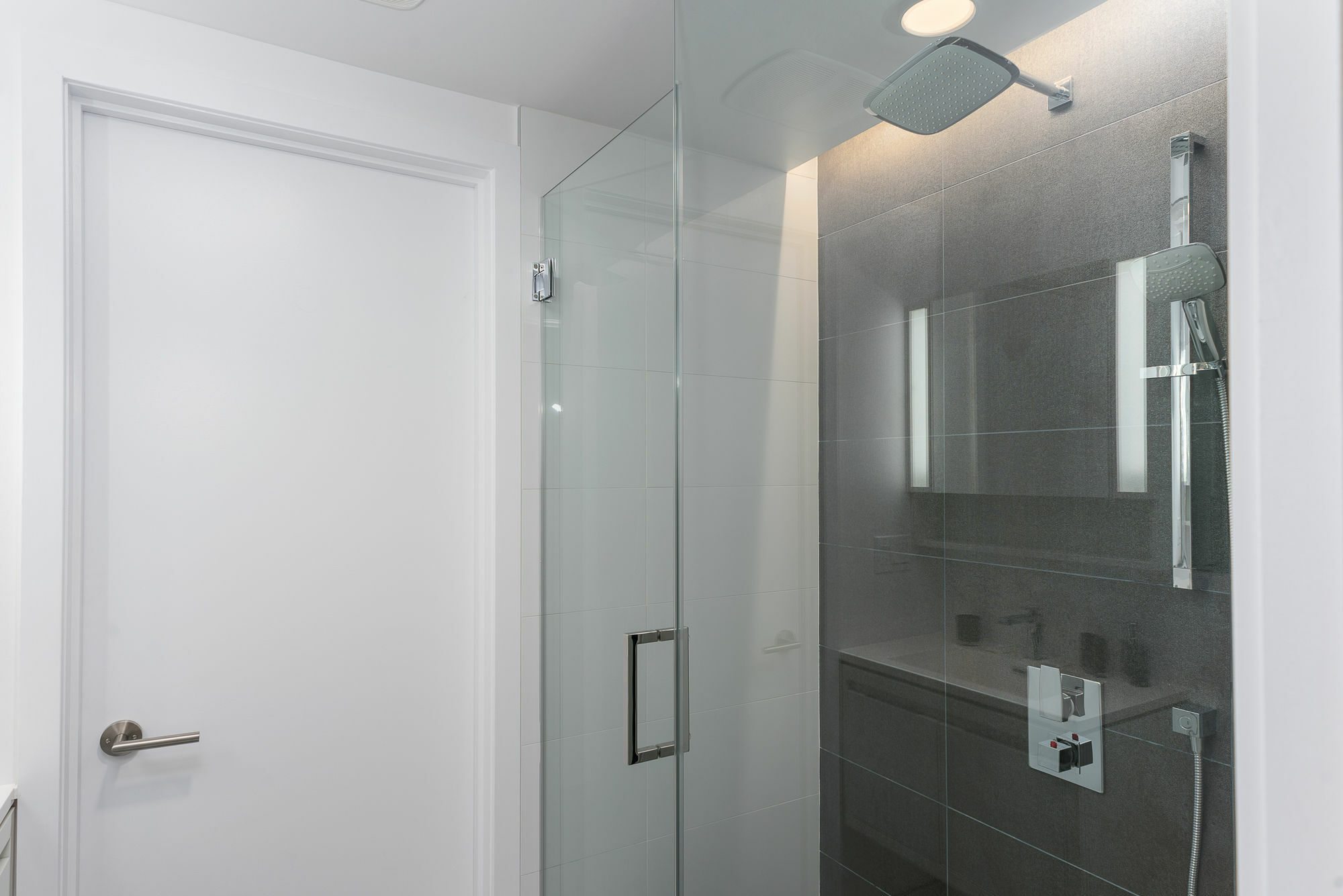 Apartment Posh 1br In Downtown Mtl By Sonder *