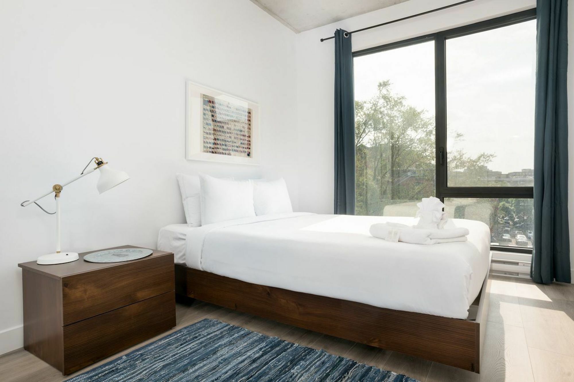 Modern 2br In Old By Sonder