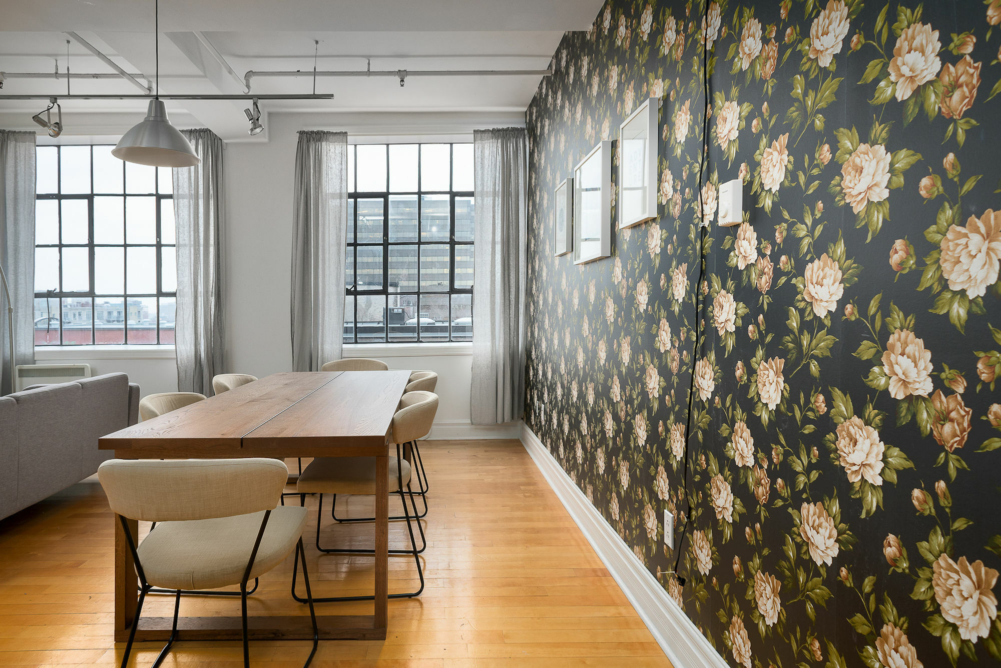 Spacious 5br In Plateau By Sonder Montreal