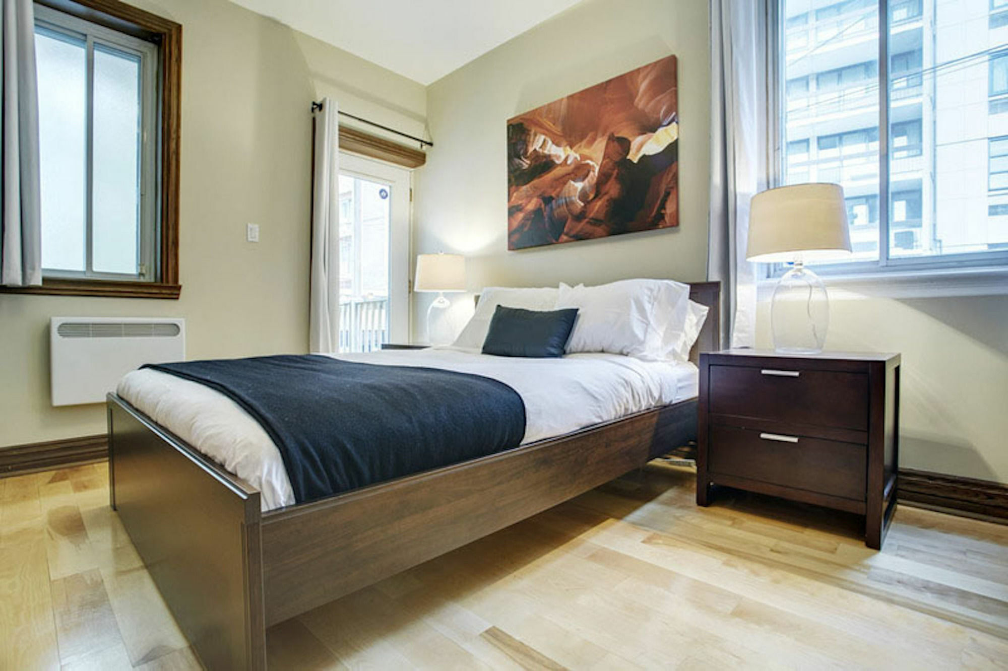 Apartment Vintage 2br In Milton Park By Sonder Montreal