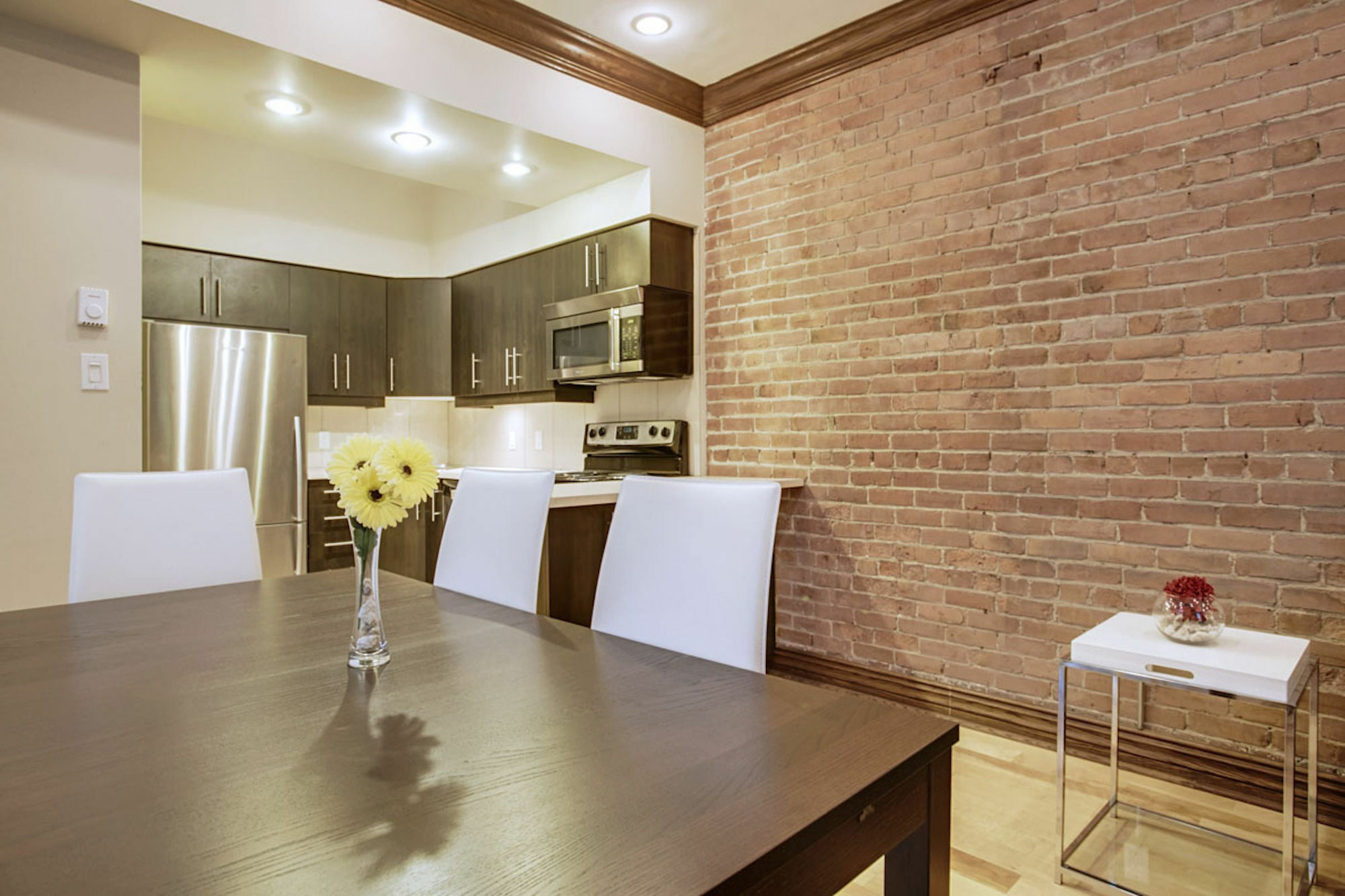 Vintage 2br In Milton Park By Sonder