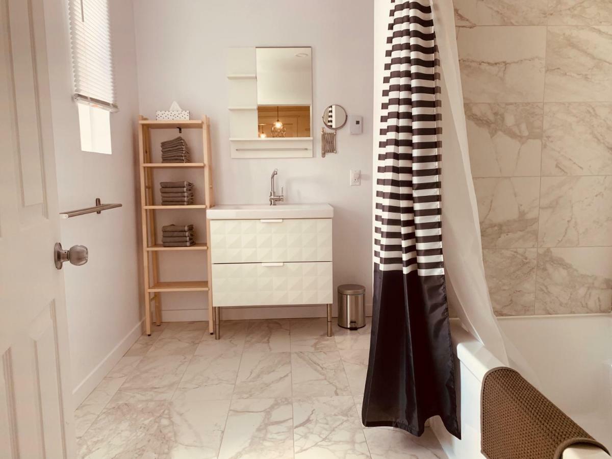 Apartment Near Montreal's Metro Frontenac