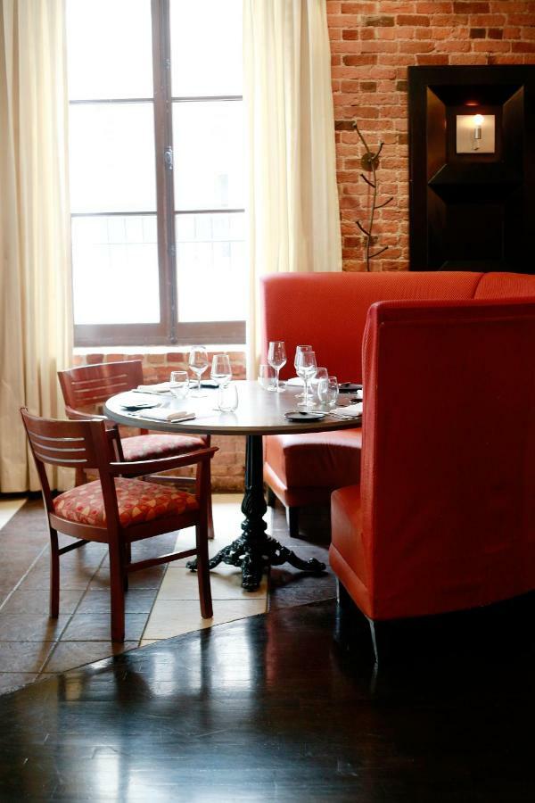 Nelligan Hotel Montreal