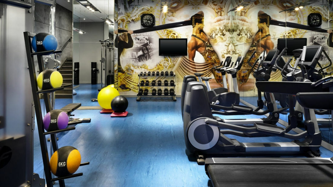 W Hotel 4*