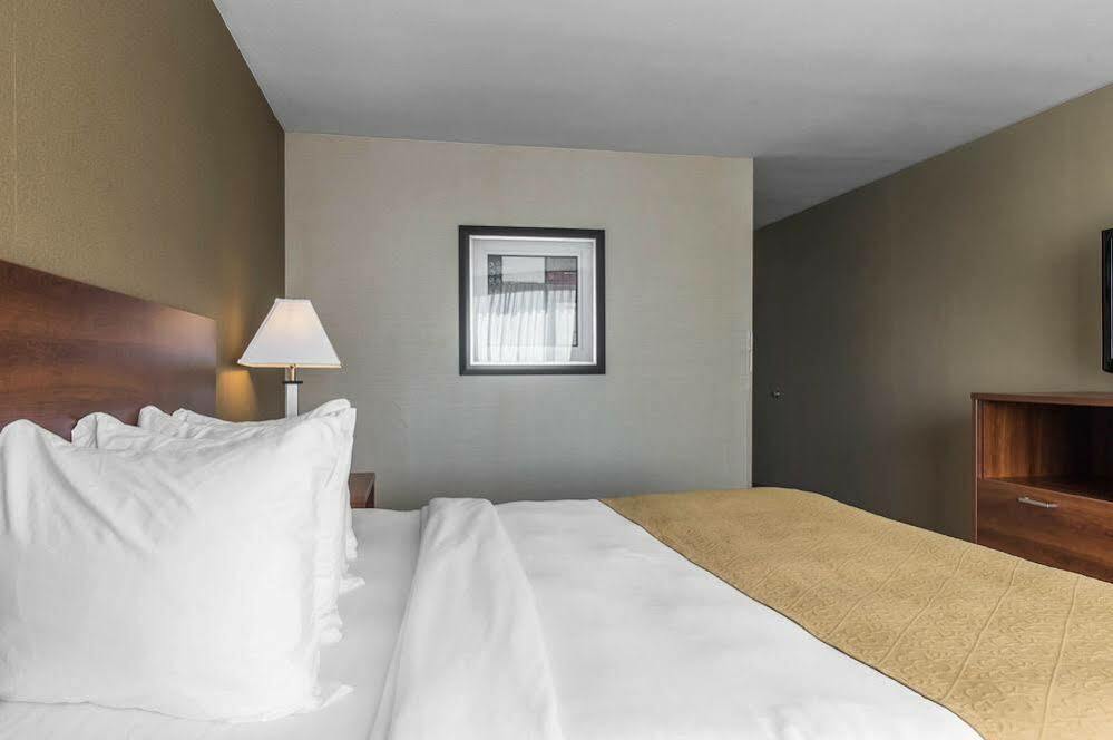 Ramada Plaza By Wyndham Hotel Montreal
