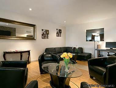 Hotel Days By Wyndham East 3*