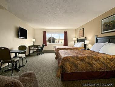 Days By Wyndham East Montreal