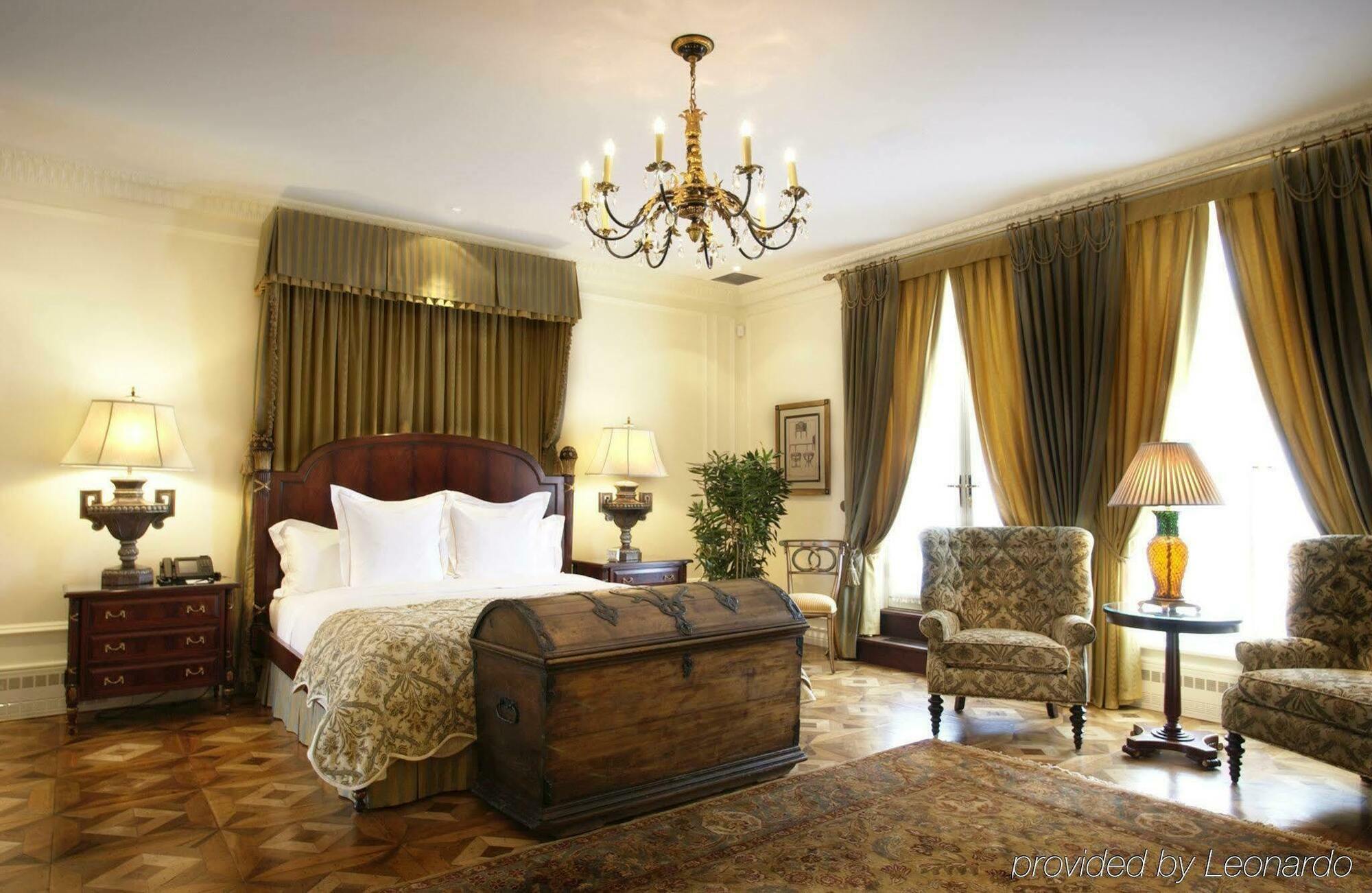 Le St. Hotel Montreal