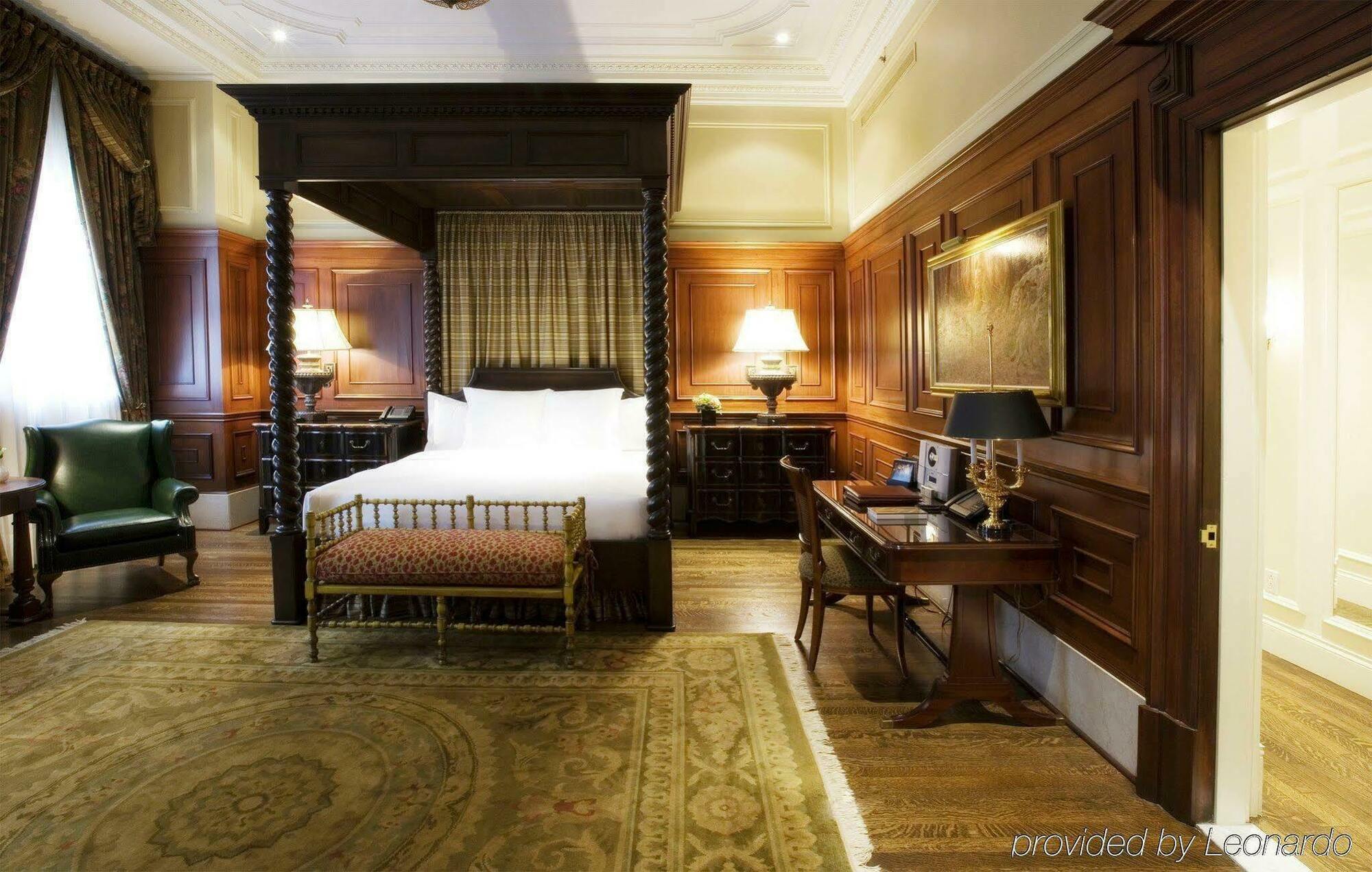 Le St. Hotel