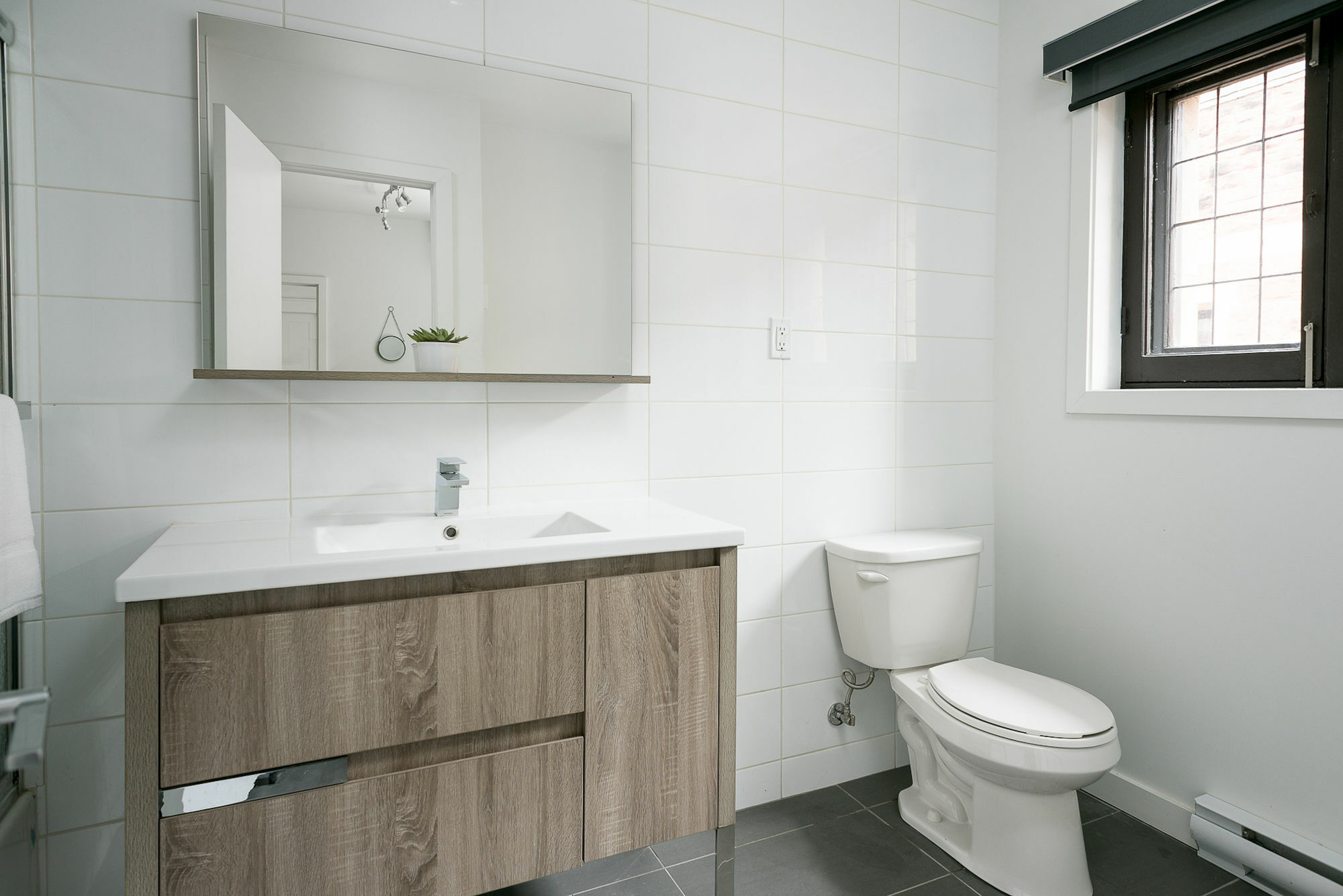 Bohemian 1br In Downtown Mtl By Sonder Montreal