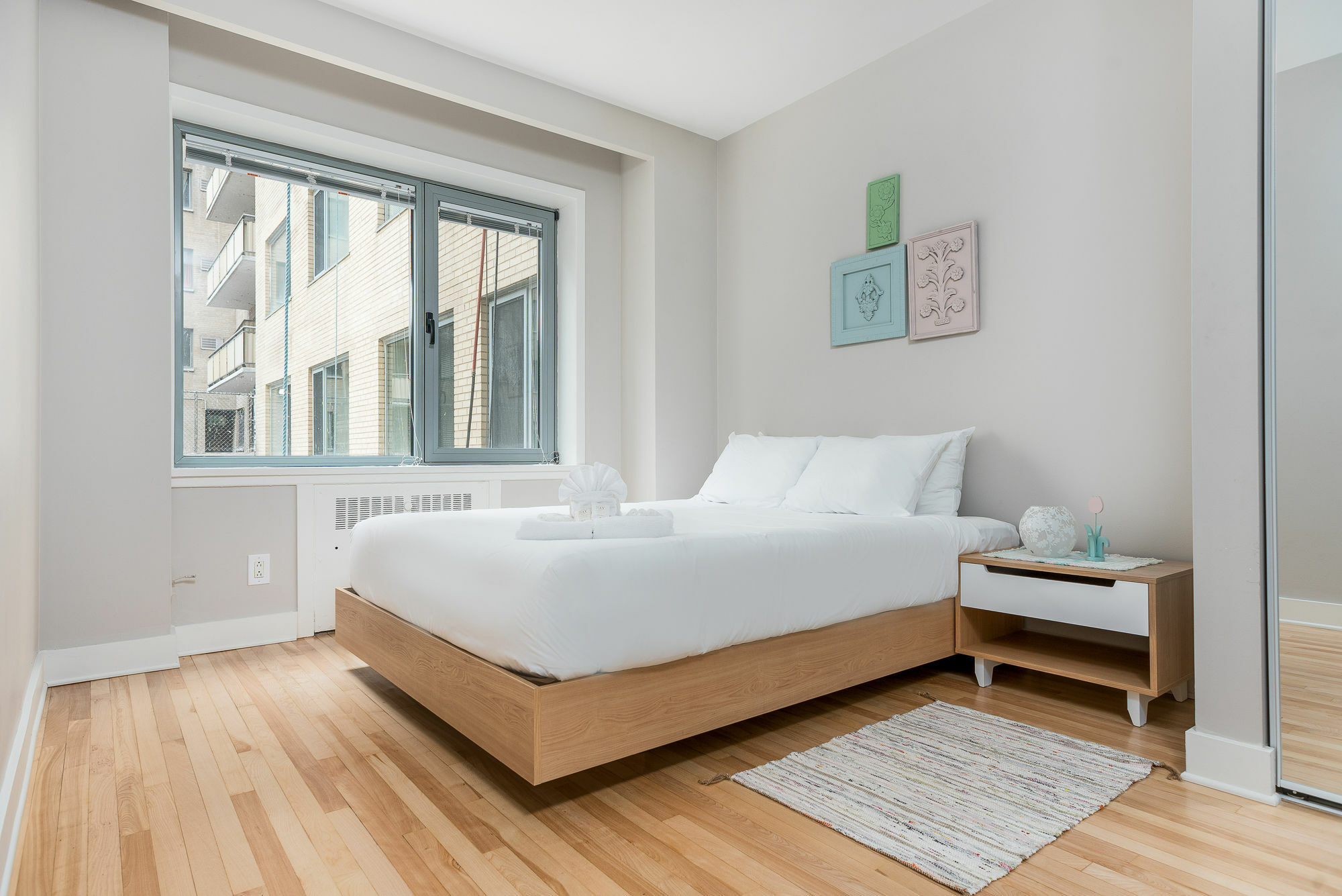 Distinctive 2br In Downtown Mtl By Sonder *