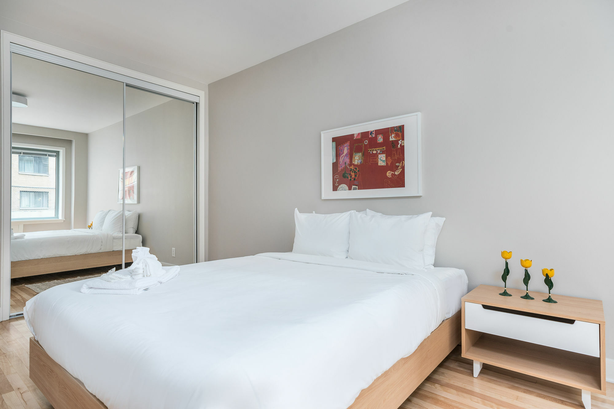 Apartment Distinctive 2br In Downtown Mtl By Sonder Montreal