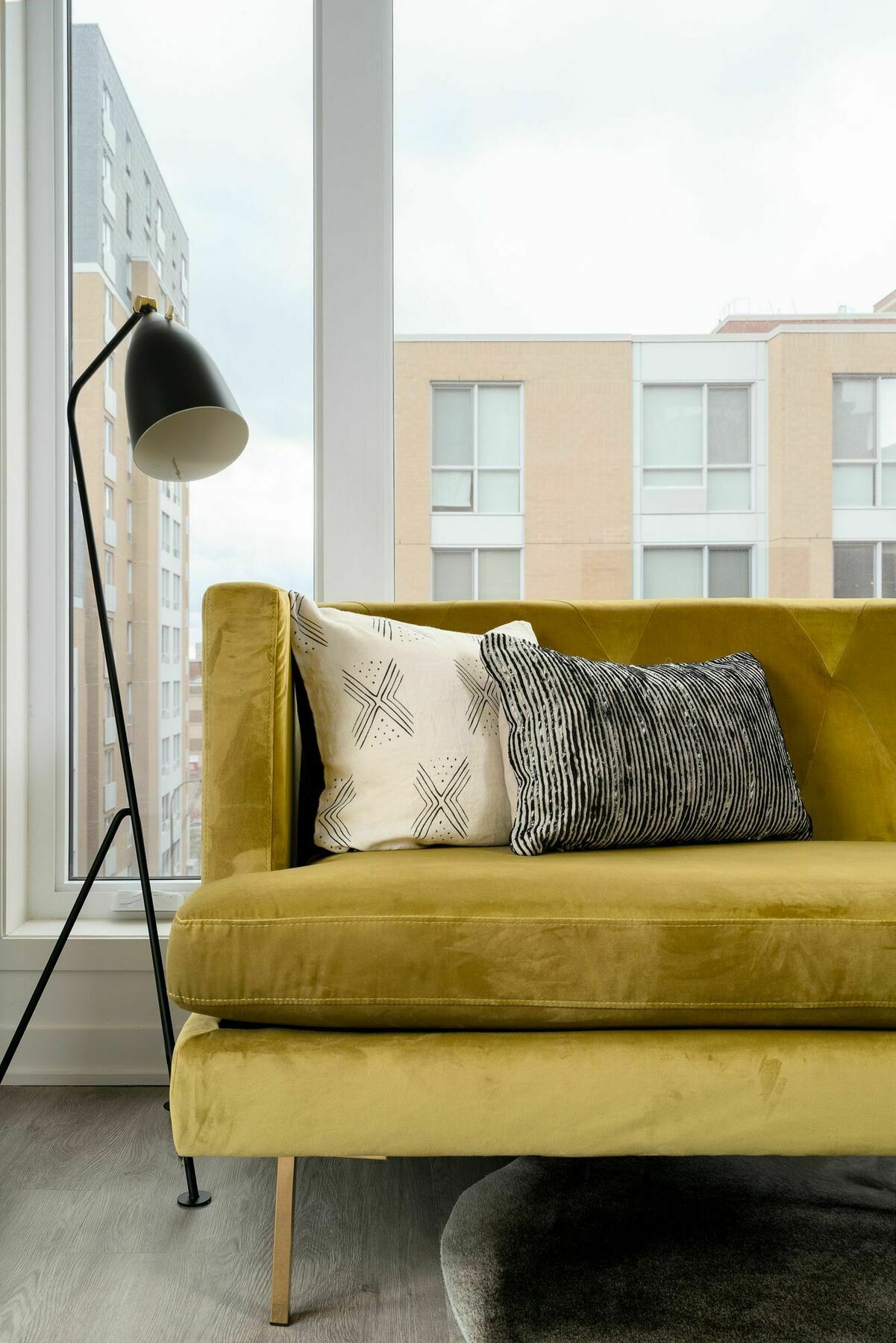 Apartment Sharp 1br In Quartier Des Spectacles By Sonder *