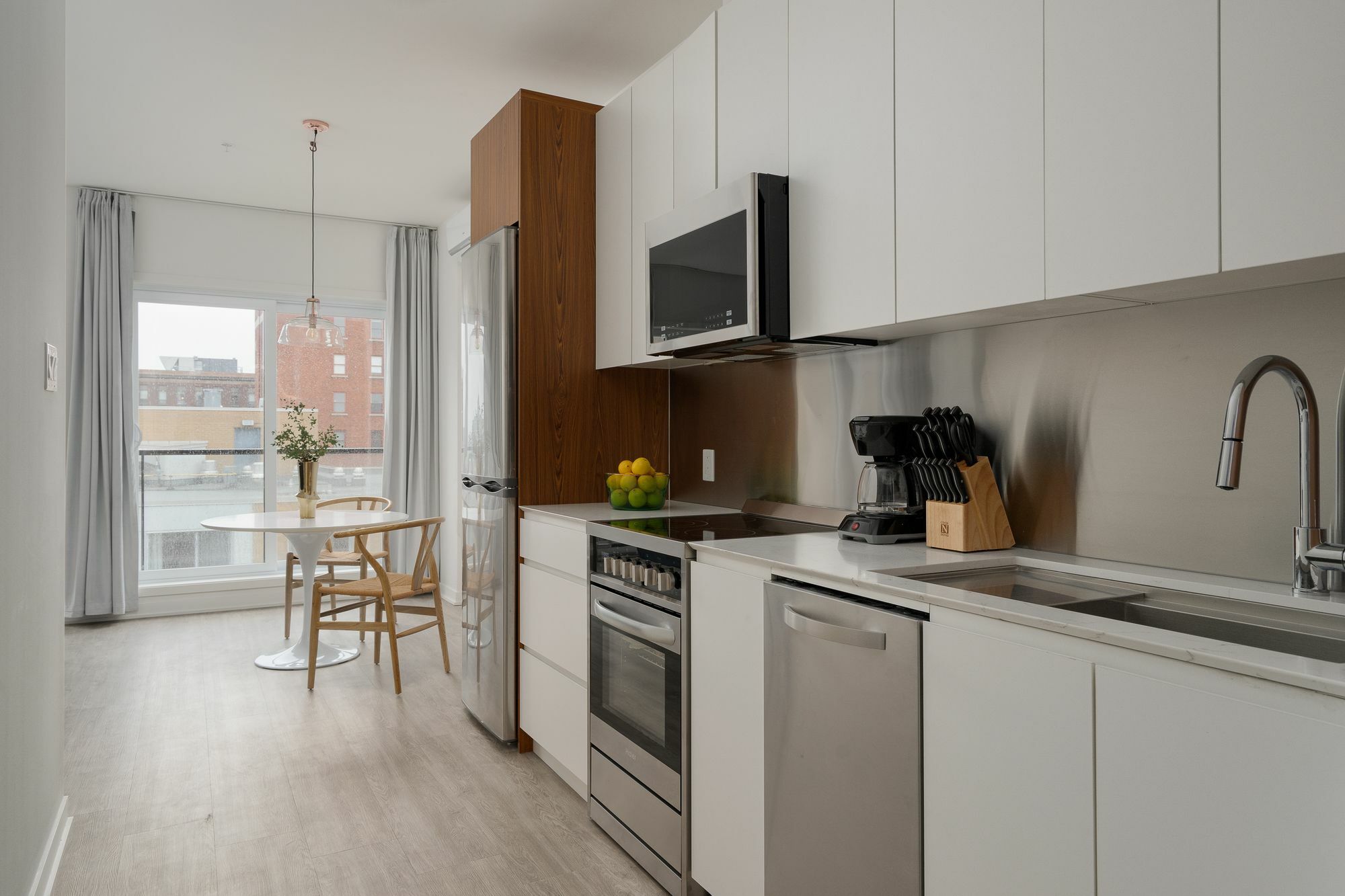 Sleek 1br In Quartier Des Spectacles By Sonder Apartment *