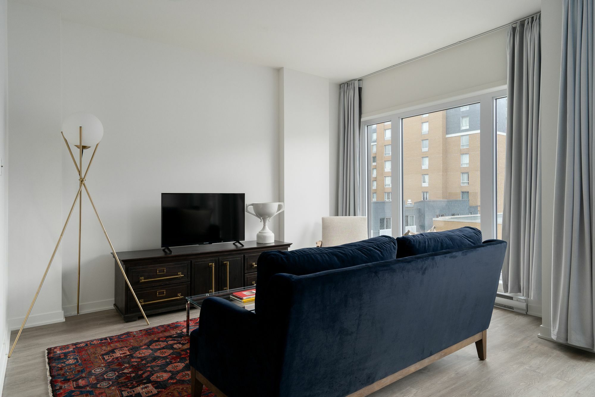 Sleek 1br In Quartier Des Spectacles By Sonder Apartment *