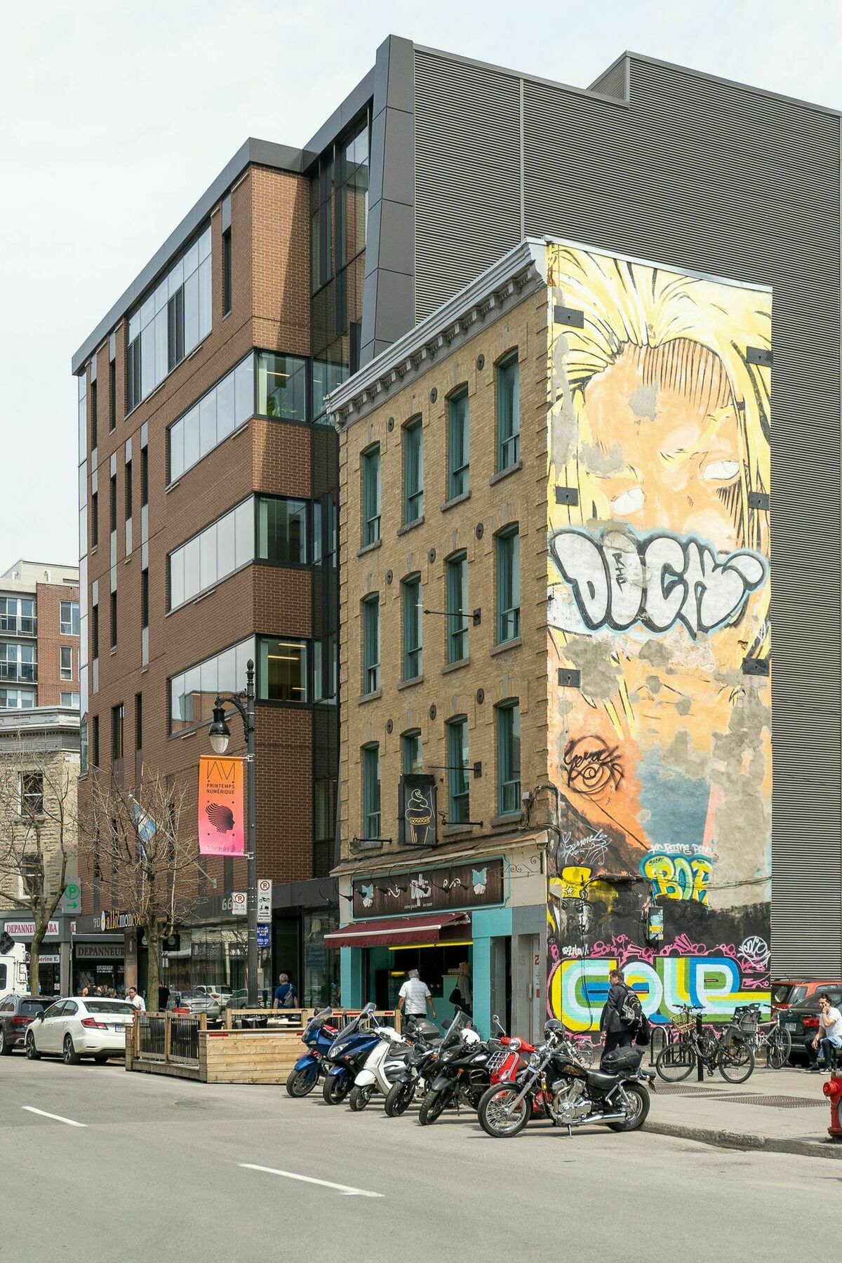 Sleek 1br In Quartier Des Spectacles By Sonder *
