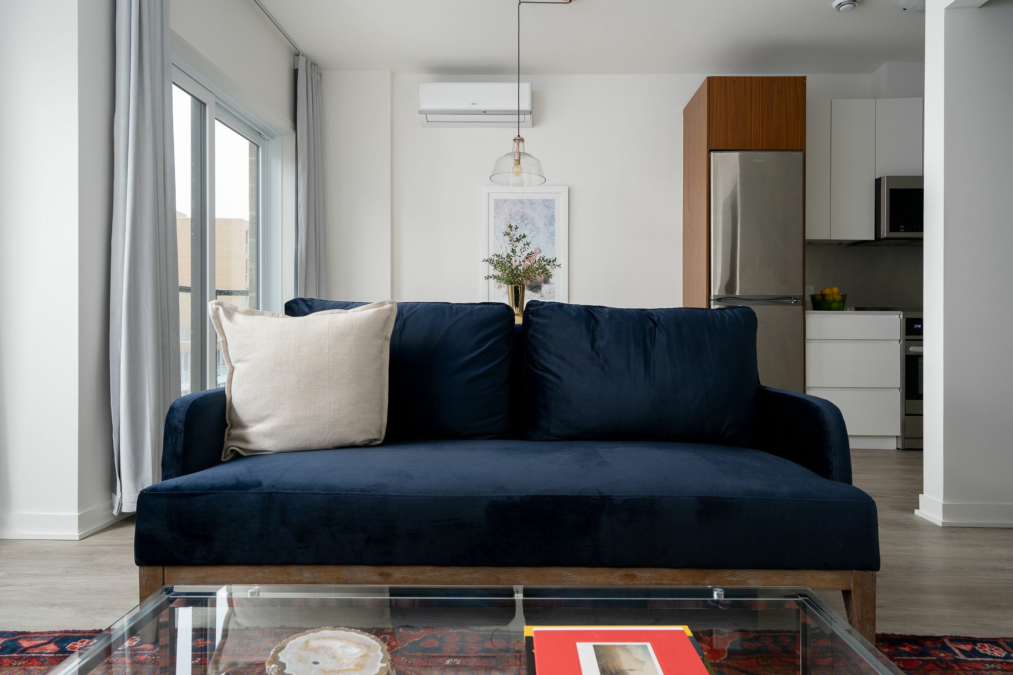 Sleek 1br In Quartier Des Spectacles By Sonder * Montreal