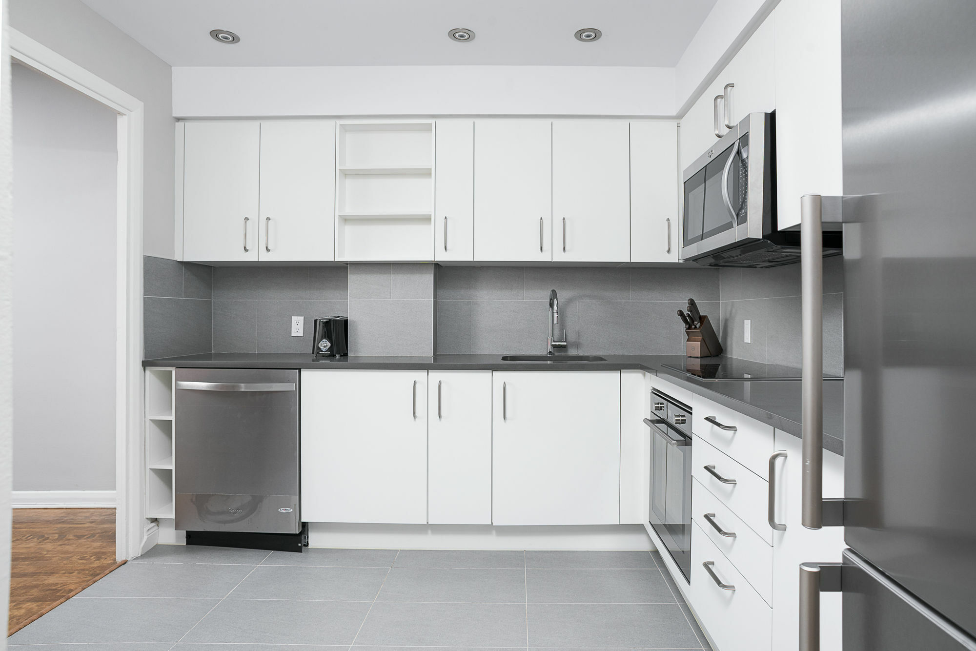 Chic 1br In Downtown Mtl By Sonder
