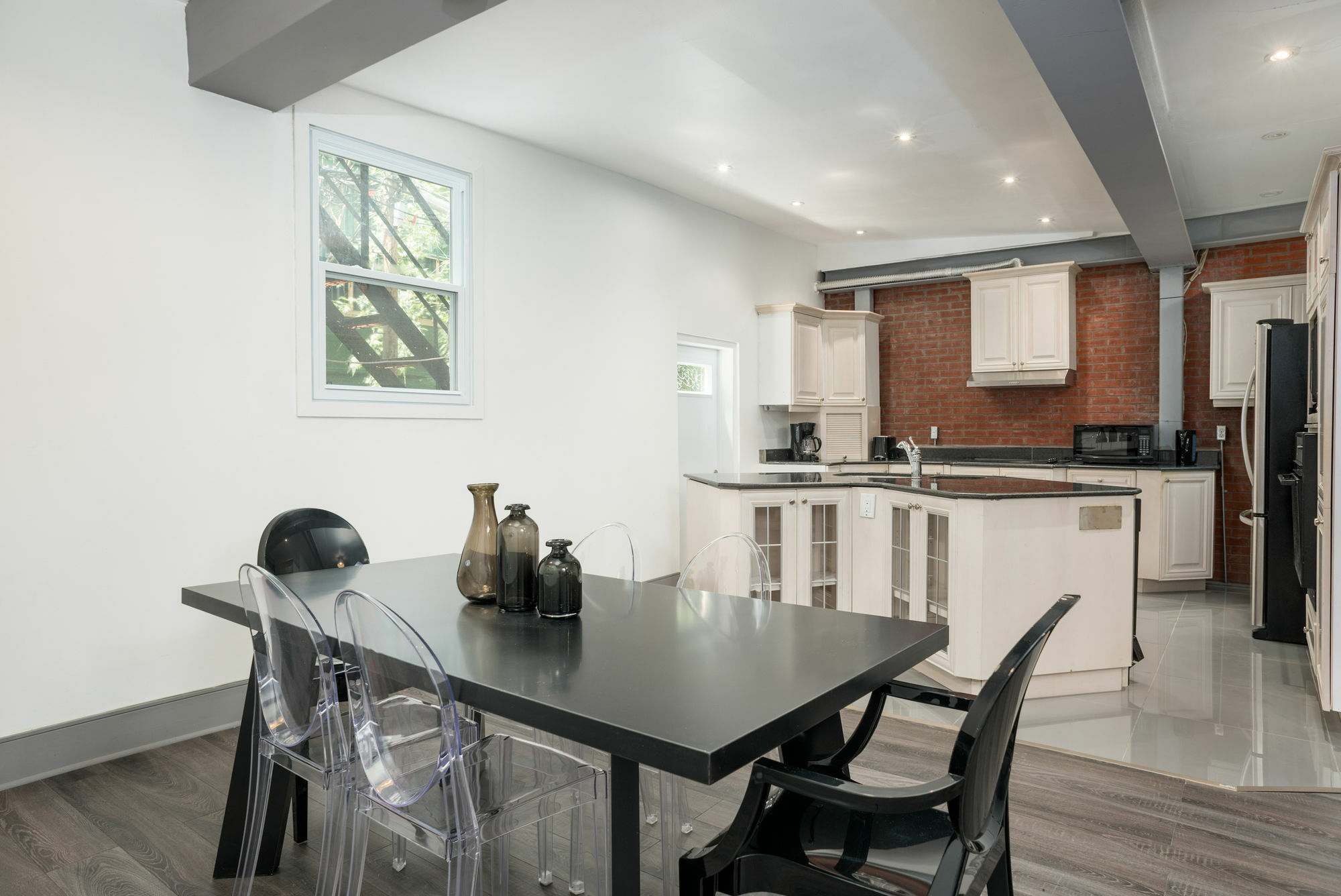 Apartment Artsy 3br In Plateau By Sonder